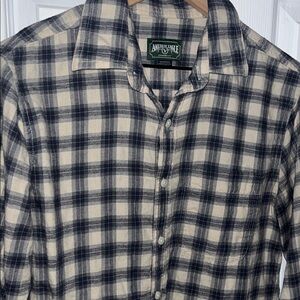 American Eagle Outfitters  XS Men's Checkered Shirt